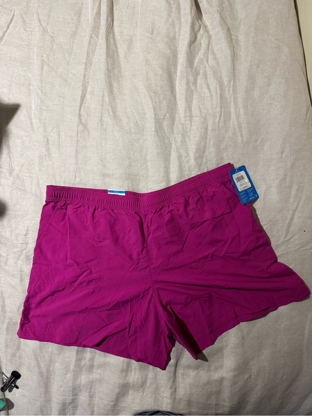 Columbia Women's Pink Lightweight Athletic Shorts Size XL Nwt.
